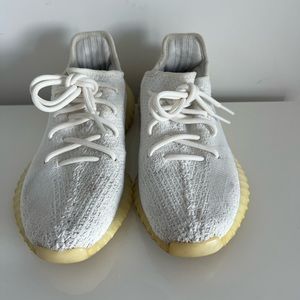 Authentic used Yeezy size men’s 6; women’s 8